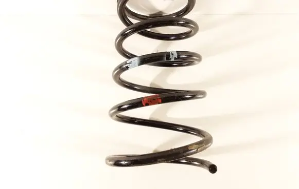 Nissan X-Trail T30 Rear coil spring