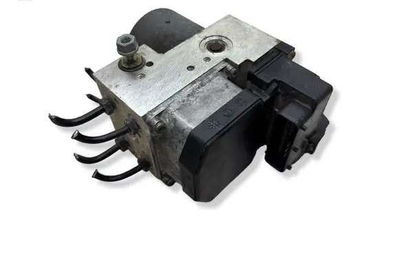 Audi A6 S6 C5 4B ABS Pump 3B0614111