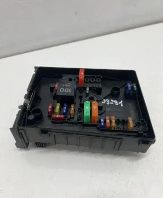 Volkswagen Caddy Fuse module 1K0937125C
