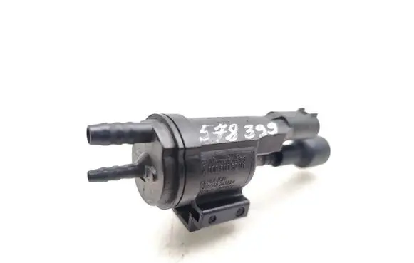 Mercedes-Benz C W205 Turbo solenoid valve A0005003201