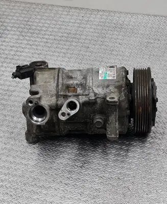 Volkswagen Golf VI Air conditioning (A/C) compressor (pump) 5N0820803G 007990062B4 R134A1707P