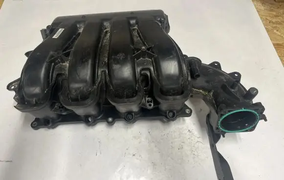 Jeep Cherokee Intake manifold 05047441AM