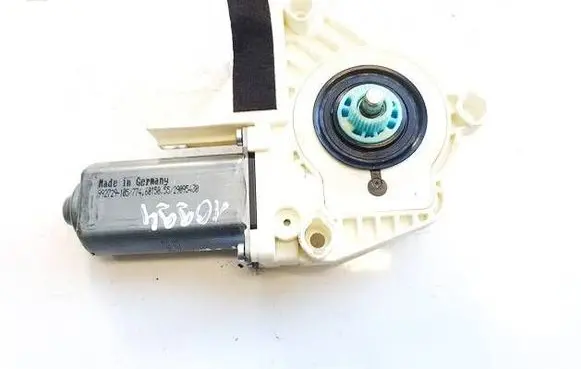 Volkswagen Jetta V Front door window regulator motor 1K5837402P 998370210