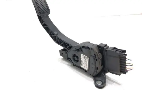Ford Fiesta Accelerator throttle pedal 8V219F836AA