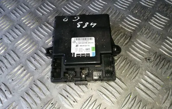 Mercedes-Benz B W245 Door control unit/module A1698208626