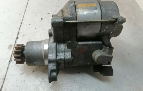 Toyota RAV 4 (XA40) Starter motor 2810074270 2280006273