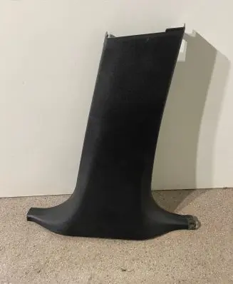 Mercedes-Benz E W212 (B) pillar trim (bottom) A2126904025