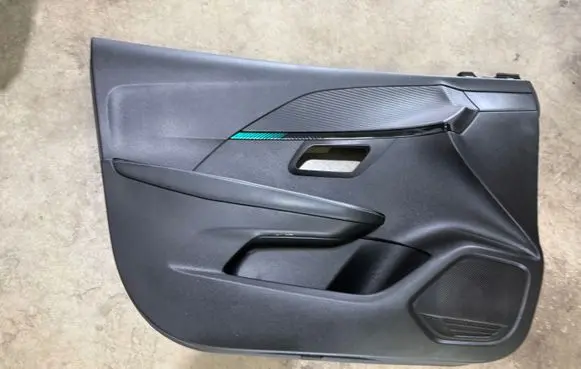 Peugeot 208 Front door card panel trim MP8060
