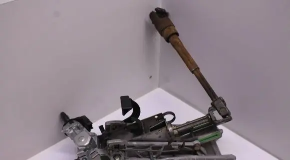 Steering wheel axle set