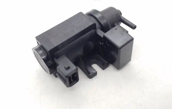 BMW 5 E60 E61 Turbo solenoid valve 7796634 70057900
