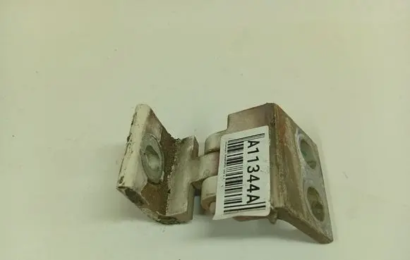 Volkswagen Transporter - Caravelle T4 Front door upper hinge