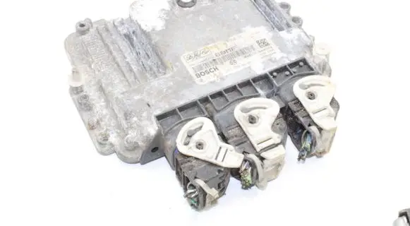 Ford C-MAX I Engine control unit/module 4M5112A650NE