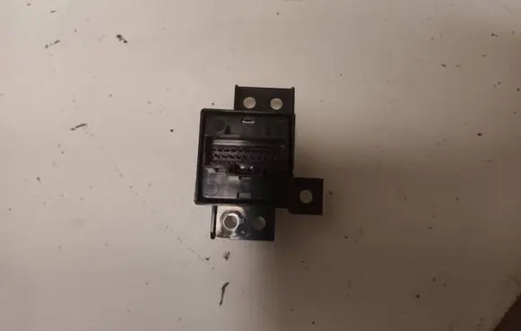 KIA Sportage Other switches/knobs/shifts 936003U020 938003U020