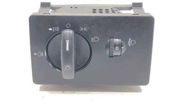 Ford Focus Other switches/knobs/shifts 4M5T-13A024-EA