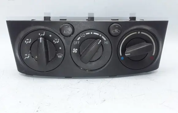 Toyota Avensis T250 Climate control unit 5590005240 MB1465704463