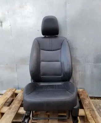 KIA Sorento Front driver seat 