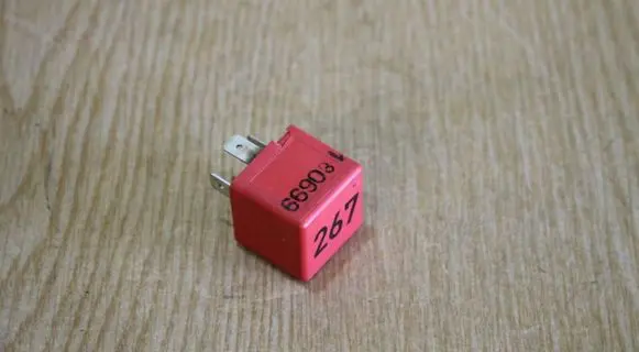 Audi A4 S4 B6 8E 8H Other relay 443919578C 899519