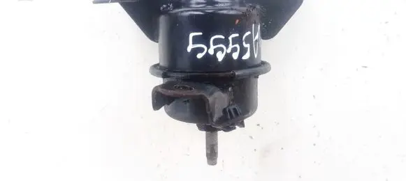 KIA Carens II Engine mount bracket