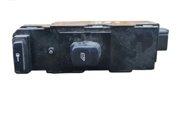 Volvo XC70 Electric window control switch 30658147 03W19E