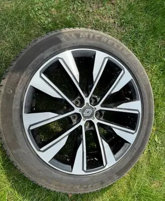Renault Austral R19 alloy rim 403004862R 403004873R