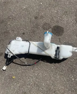Suzuki Jimny Lamp washer fluid tank 5840384a0 3YC384A1