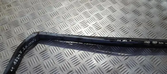 BMW X5 E53 Front wiper blade arm 8245372