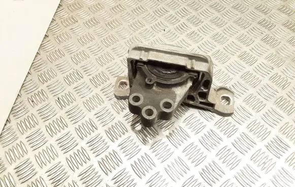 Ford Focus Engine mount bracket CV616F012EB
