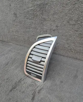 Audi Q7 4L Dashboard side air vent grill/cover trim 4L0820902 4L0820902T 4L0820902T3Q7