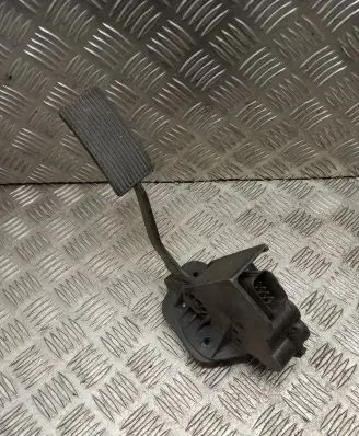 Jaguar S-Type Accelerator throttle pedal XR839F836AC