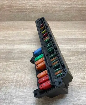BMW 5 E60 E61 Fuse box set 6957330