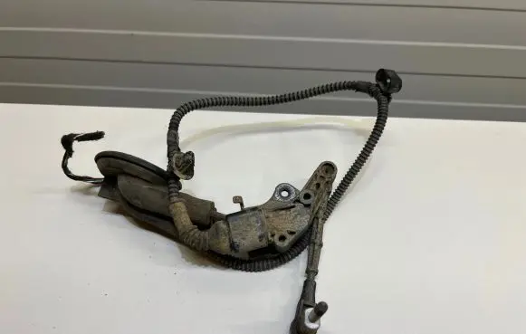 Audi A4 Allroad B9 Rear air suspension level height sensor 4M0907503