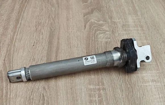 BMW 5 G30 G31 G38 Steering column universal joint 6862031