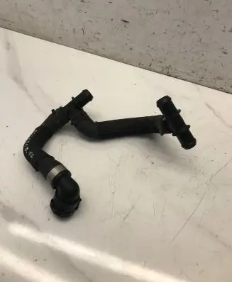 Audi A6 S6 C6 4F Engine coolant pipe/hose
