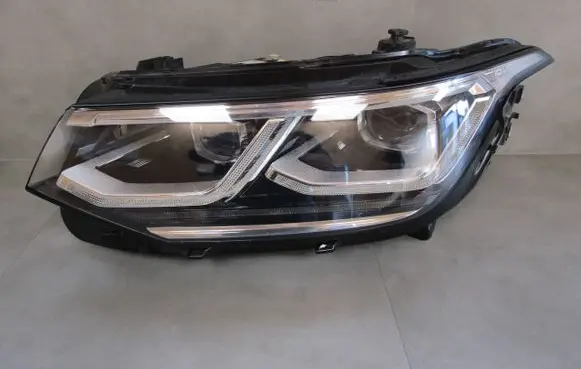 Volkswagen Tiguan Headlight/headlamp 5NN941081D F00HTV7025 LE18A6432