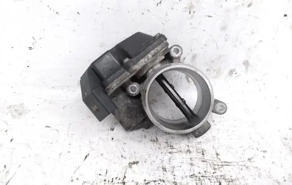 Volkswagen Crafter Throttle valve 076128063A