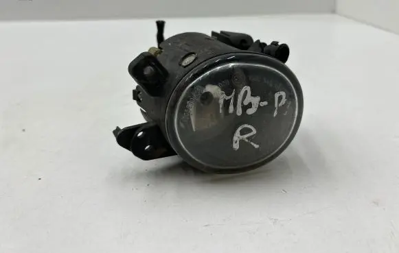 Mercedes-Benz B W245 Front fog light A2518200856 0305076002