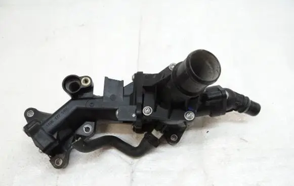 Renault Koleos II Thermostat housing 110617714R