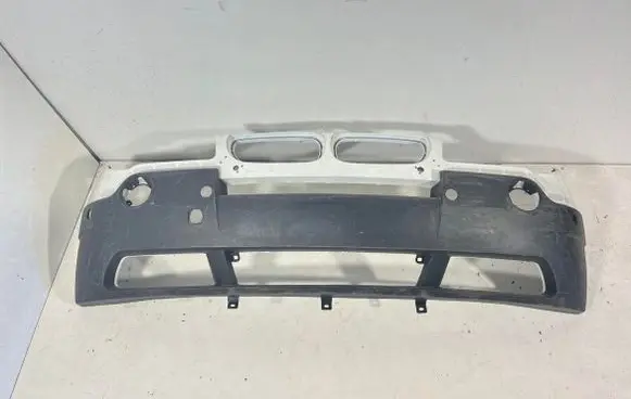 BMW X3 E83 Front bumper 3400896 51113400896