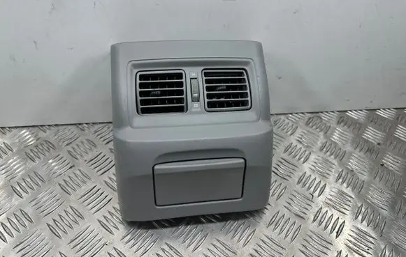 Lexus GS 300 350 430 450H Rear air vent grill 5886030040 5887130090
