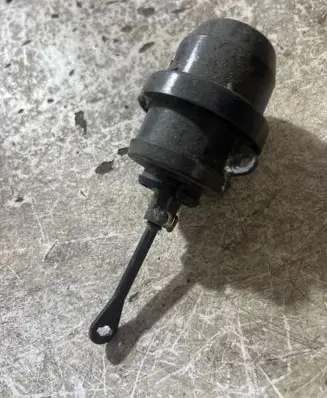 Volkswagen PASSAT B4 Valve vacuum 23835698
