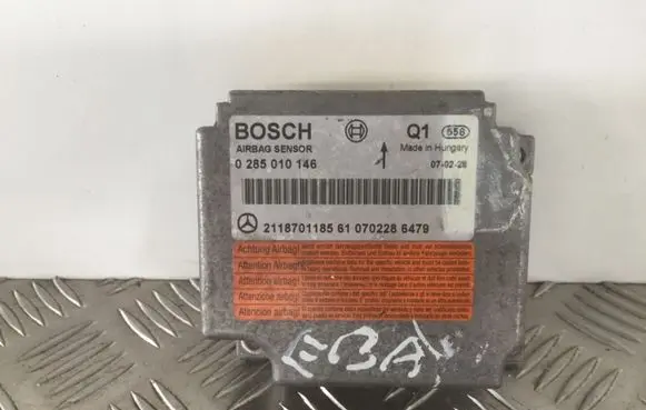 Mercedes-Benz CLS C219 Airbag control unit/module 0285010146 2118701185 070228