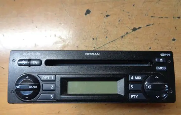Nissan Note (E11) Radio/CD/DVD/GPS head unit 7645389318
