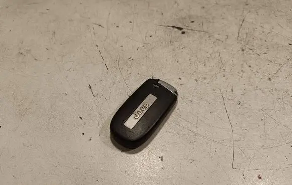 Jeep Grand Cherokee Ignition key/card 
