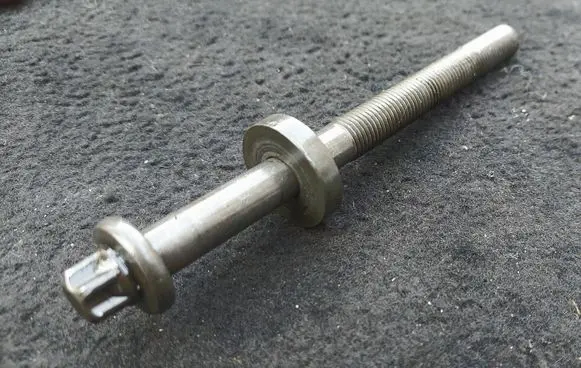BMW 5 E60 E61 Cylinder head bolts 