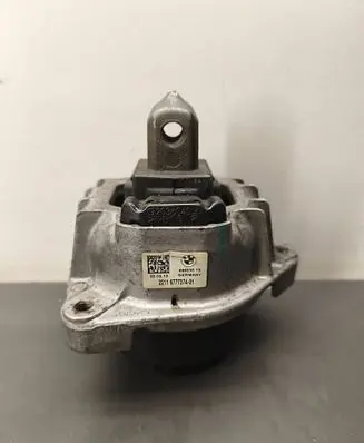 BMW 5 F10 F11 Engine mount bracket 68623513 6777374
