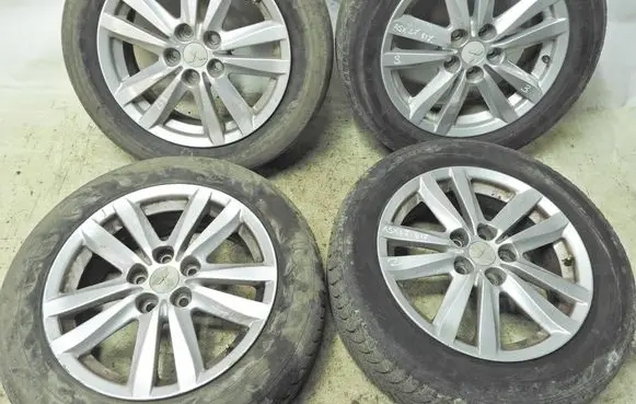 Mitsubishi ASX R17 alloy rim 