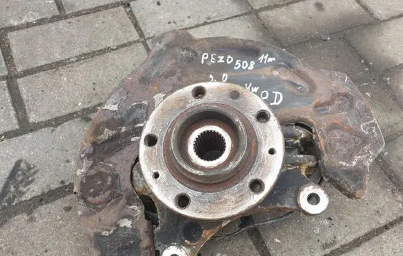 Peugeot 508 Front wheel hub