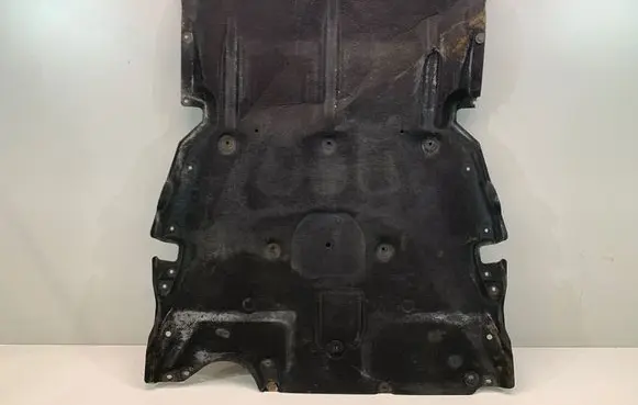 BMW 4 F36 Gran coupe Engine splash shield/under tray 7486951