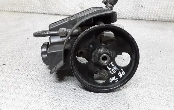 Peugeot 406 Power steering pump