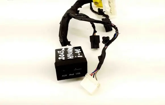 Hyundai i40 AUX in-socket connector 913003Z131 961203Z1004X